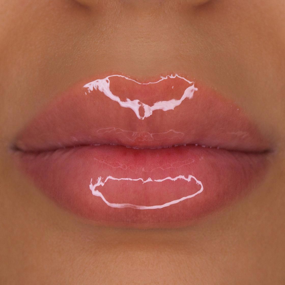 Moisturizing Lavender Lip Gloss – Pink ;& Purple Tint